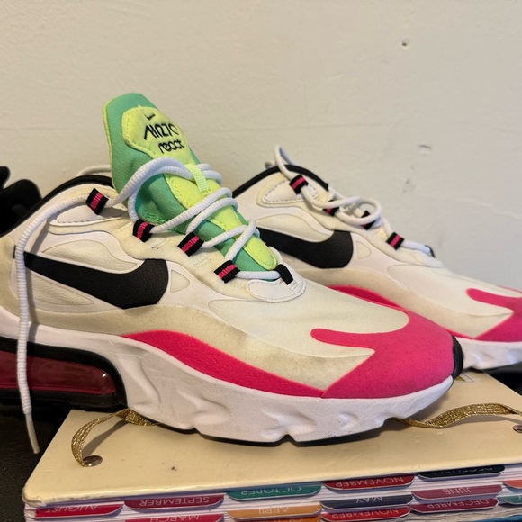 Nike Air Max 270 React / Womens / White / Black-Hyper Pink Size 8.5 USED - Picture 1 of 4
